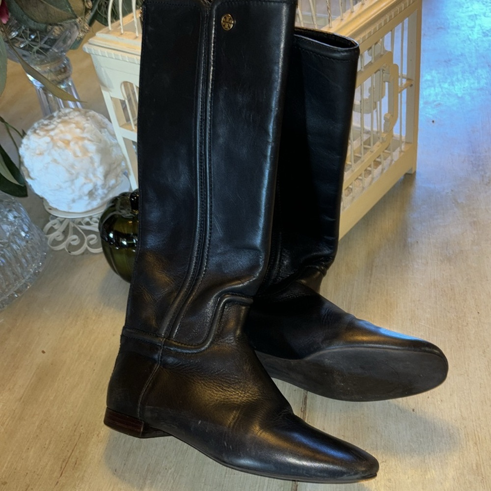 Ladies Tory Burch black leather riding boots size 6
